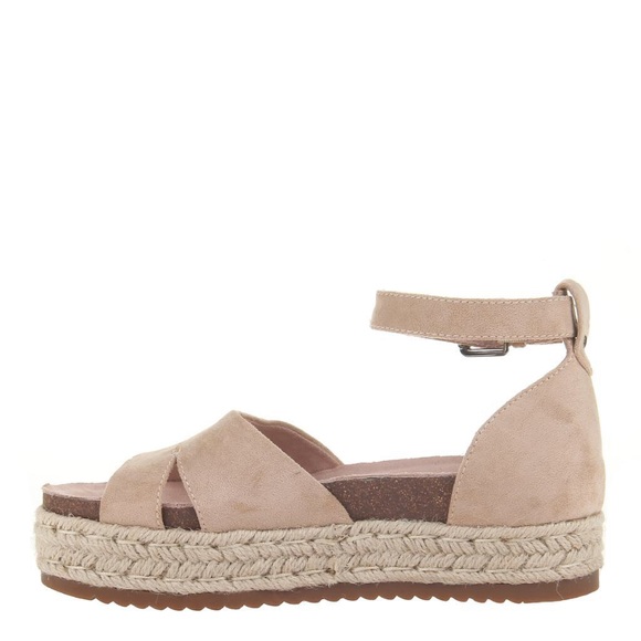 MADELINE GIRL - DRAMA QUEEN in CHAMPAGNE - Picture 2 of 3